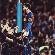 Lionel messi barcelona wallpaper iphone hd. Messi Celebration With Fans 728x728 Wallpaper Teahub Io