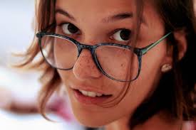 Amanda Dea's Instagram, Twitter & Facebook