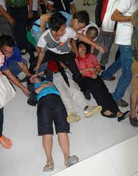 John the baptist, speaking of jesus, described him as the one who would baptize you with the holy spirit and with fire (luke 3:16). Slain In The Spirit Wikipedia