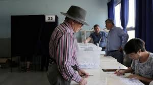 La primaria que tenga más votación perfilará mejor a su candidato para noviembre. Apruebo Y Rechazo Empezo Campana Para El Plebiscito Constitucional En Chile