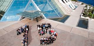 Bien décidés à réaliser une grosse campagne de recrutement (un défenseur central, un milieu et deux attaquants), les phocéens enchaînent les difficultés. Toutes Les Offres D Emplois Et De Stages Du Grimaldi Forum Monaco