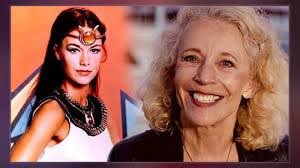 Joanna Cameron's Instagram, Twitter & Facebook