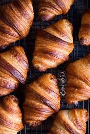 French Croissants Gourmetier Panaderia Francesa Croissants Croissant Recetas