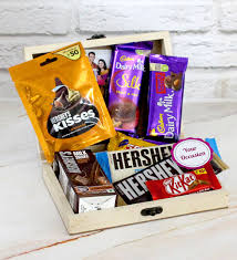 Box of Happiness - Hershey's Kisses Almond, Hershey's Milk Shake, Hershey's  Cookies & Cream Bar, Hershey's Creamy