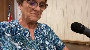 Polly Rector's Instagram, Twitter & Facebook