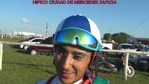 AMIGADA GANADOR HIPICO CIUDAD DE MERCEDES CARRERA A 2 RAYAS 240 Y 280  CORONITA, AMIGADA Y DON SENA