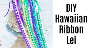 While there are a variety of leis out there, in this post i'll show you how to make a candy lei your grad will love. Diy Braided Hawaiian Ribbon Lei Super Easy With Video The Artisan Life