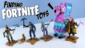 Vendo divertido set , de fortnite 2 figuras 81 materiales de construcción 4 armas 2 herramientas de cosecha. Fortnite Toys Action Figures Turbo Builder Set Raven Jonesy 2018 Jazwares Youtube