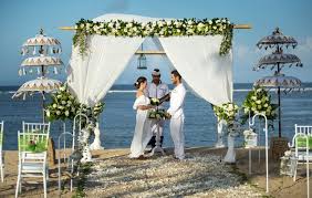 Je vais couper court tout de suite au suspens : Des Mariages Sans Balivernes A Bali Laquotidienne Fr