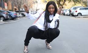 Les hommes qui sont musiciens et qui ont de longs cheveux préfèrent ce look. The Big Gigi Lamayne Interview Part 2 Music In Africa
