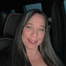 Heather Stoots's Instagram, Twitter & Facebook