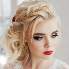 Medium length hair can be styled by curling up the hair. 30 Curly Wedding Hair Looks To Inspire