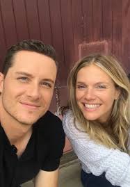 Jay Halstead Hailey Upton Tracy Spiridakos Chicago Pd Chicago Pd Cast