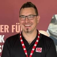 100+ Profile mit dem Suchbegriff „Liepelt“