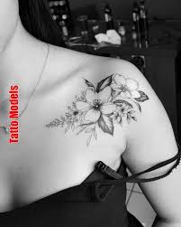 Encontre O Tatuador E A Inspiracao Perfeita Para Fazer Sua Tattoo Goruntuler Ile Kemik Dovmeleri Inspiration Tattoos Kucuk Dovmeler