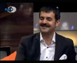 Hüseyin turan, ikinci evliliğini 2005 yılında i̇zmirli deniz turan ile yaptı. Huseyin Turan Beyaz Showda Volume 3 Youtube
