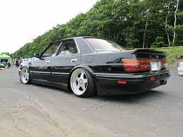 crown royal saloon dressed the part on deep dish oz futuras トヨタクラウン 車 画像 トヨペット