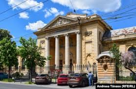 .carol davila, comunitatea locala de la mogosoaia, implicit consiliul judetean ilfov, pentru constructia noului campus al universitatii de medicina si speram ca asa va fi, iar azi va fi inceputul oficial al acestui proiect, a declarat ioanel sinescu, rector al universitatii de medicina si farmacie carol. ÈarÄ In Service Davila StrÄinul Care A Dat Romaniei EducaÈia MedicalÄ Èi Pasiunea De A Salva VieÈi