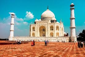 So, should you then find yourself at the event horizon — the point at which light and matter can only pass inward, as proposed by the german astronomer karl schwarzschild — there is no escape. The Realities Of Travelling To India 10 Things You Should Know Before You Go Where S Mollie