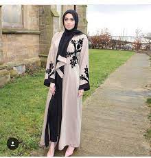 Saat ini baju batik merupakan salah satu jenis baju yang terkenal di semua kalangan. Baju Lebaran Model Pakaian Hijab Model Pakaian Pakaian Wanita