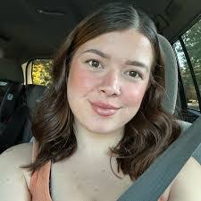 Emily Schreck's Instagram, Twitter & Facebook