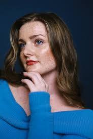 Anna Chase's Instagram, Twitter & Facebook