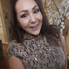 Are there any month to month rental places available in Las Vegas?