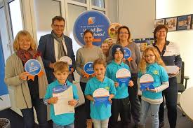 Die räume des gebäudes sind ebenerdig (bis 2cm schwelle) zugänglich durch den haupteingang. Freuen Aufs Zirkusprojekt Schonecker Schule Gewinnt Bei Aktion Der Sparda Bank