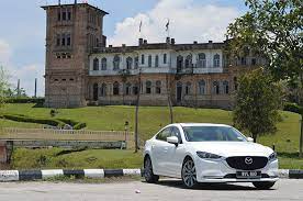 Salah satu buktinya adalah pihak mazda telah meluncurkan varian sedan. 8 Sebab Kenapa Mazda 6 Turbodisel 2 2 Ini Yang Terbaik Dalam Segmen D Mekanika