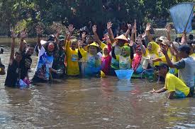 Rawa dano dikenal juga dengan nama cagar alam rawa danau. Ngagurah Dano Ribuan Warga Tangkap Ikan Bersama Kabar Banten