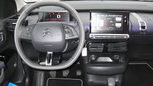 1560 cc, 4 cylinders, 2 valves per cylinder, max power model. Citroen C4 Cactus 1 6 Bluehdi Getestet Ein Crossover Mit Originellen Details Mit Getonten Seitenscheiben Einer Schwar Bremsanlage Windschutzscheibe Limousine