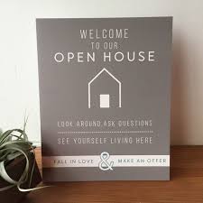 Brokering Real Estate Can Anyone Get Into The Business Casa Abierta Gestion Inmobiliaria Disenos De Unas