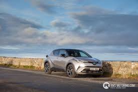 Auris,prius si chr vad ca au acelasi echipament hibrid(bateria e tot aia) si motor termic,cred ca la ala electric au umblat si e mai slabut. Daring Design In The New Toyota C Hr Rms Motoring Forum