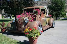 Flower Truck Jpg 1600 1066 Ponds Backyard Flower Truck Yard Ornaments