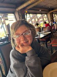 She's obviously not aware this isn't her baby 🤣✋🏼