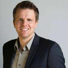 We've lost one of our own at bbc 5live. Jake Humphrey Tv Sports Presenter Who Now Fronts The New Bt Channel S Football Coverage He Previously Presented F1 For The Bbc