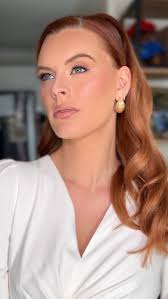 Can anyone recommend a makeup artist specifically in the western suburbs or  surroundings? 😊 TA