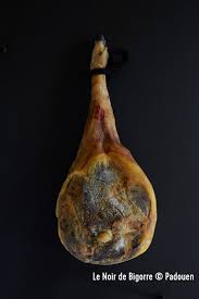 Soucieuse de maintenir la grande qualité du patrimoine de la race du porc noir de bigorre, la famille darne, qui exploite la ferme des périlles a fait le choix de perpétuer les conditions d'élevage traditionnelles du. Charcuterie A Aix En Provence A La Boutique Gourmande