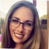 Laurie Reinhardt's Instagram, Twitter & Facebook