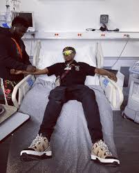 Omoniyi temidayo zlatan ibile was born and raised in lagos state, he originally hails from osun state part of nigeria. Singer Zlatan Ibile Infected With Zankuitis Famous People Magazine