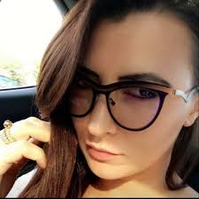 Alona Edwards (@NonkaBonka)