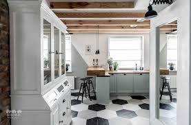 Un Peu De Tendresse Sur Nos Couleurs Traditionnelles Blanc Gris Noir Un Rose Pale Pour La Pl Loft Scandinave Decoration Interieure Interieur D Appartement