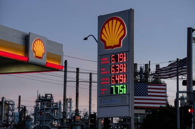 Oil price surges, Asian stocks fall as Trump vows to continue Iran attacks