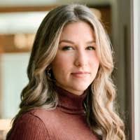 Amanda Hermann's Instagram, Twitter & Facebook