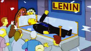 Щусева) был возведён ко дню похорон владимира ильича ульянова (ленина) (27 января 1924), имел форму куба. Vse Eshe Lezhit 95 Let Mavzoleyu Lenina Gazeta Ru Foto