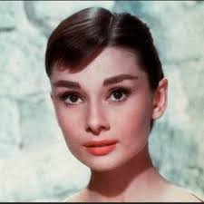 Die Ana Ackerman (@7spiritedaway)