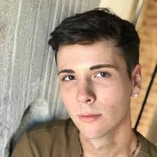 Jillian Storey's Instagram, Twitter & Facebook