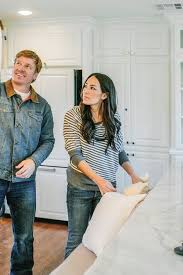 Chip And Joanna Gaines S Net Worth Is Seriously Impressive Joanna Gaines Chip And Joanna Gaines Joanna Gaines Style