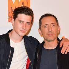 Снимался в фильме «полночь в париже», получившем оскар в 2012 году. Gad Elmaleh Son Fils Noe Devoile Une Photo De Sa Compagne Femme Actuelle Le Mag