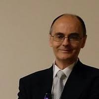 La gran defensa de los débiles es el voto y la gran fortaleza de los poderosos son los medios de comunicacion. 20 Victor Diaz Morales Profiles Linkedin